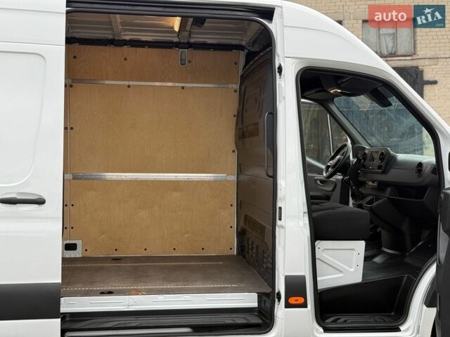 Белый Мерседес Sprinter, объемом двигателя 2 л и пробегом 198 тыс. км за 26900 $, фото 32 на Automoto.ua