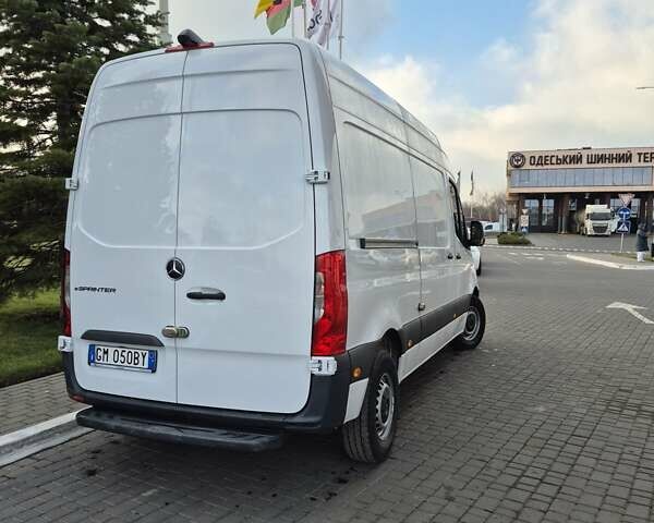 Белый Мерседес Sprinter, объемом двигателя 0 л и пробегом 40 тыс. км за 19800 $, фото 6 на Automoto.ua