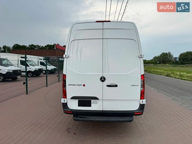 Белый Мерседес Sprinter, объемом двигателя 3 л и пробегом 63 тыс. км за 58300 $, фото 9 на Automoto.ua