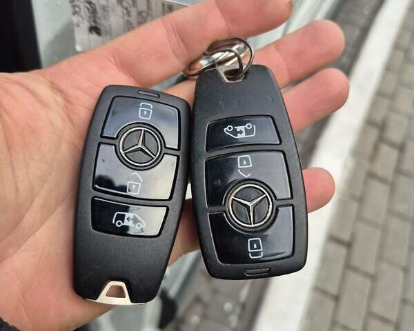 Белый Мерседес Sprinter, объемом двигателя 0 л и пробегом 40 тыс. км за 19800 $, фото 17 на Automoto.ua