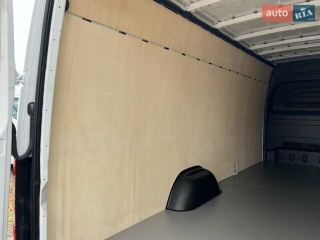 Белый Мерседес Sprinter, объемом двигателя 1.95 л и пробегом 300 тыс. км за 31999 $, фото 27 на Automoto.ua