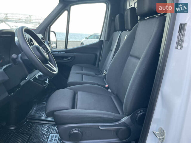 Белый Мерседес Sprinter, объемом двигателя 2 л и пробегом 155 тыс. км за 27900 $, фото 37 на Automoto.ua