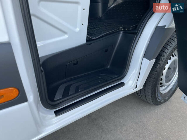 Белый Мерседес Sprinter, объемом двигателя 2 л и пробегом 155 тыс. км за 27900 $, фото 60 на Automoto.ua