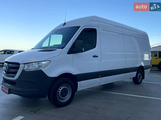 Белый Мерседес Sprinter, объемом двигателя 2 л и пробегом 155 тыс. км за 27900 $, фото 3 на Automoto.ua