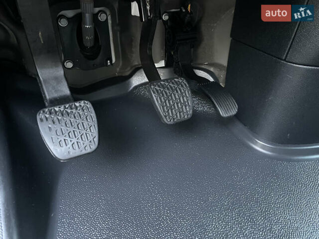 Белый Мерседес Sprinter, объемом двигателя 2 л и пробегом 155 тыс. км за 27900 $, фото 42 на Automoto.ua