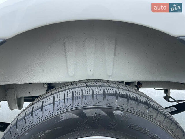 Белый Мерседес Sprinter, объемом двигателя 2 л и пробегом 155 тыс. км за 27900 $, фото 10 на Automoto.ua