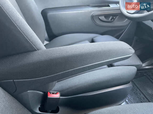 Белый Мерседес Sprinter, объемом двигателя 2 л и пробегом 155 тыс. км за 27900 $, фото 54 на Automoto.ua