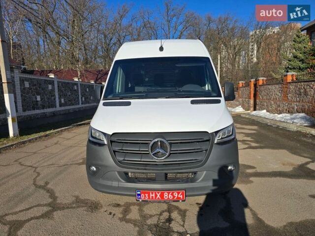 Белый Мерседес Sprinter, объемом двигателя 1.95 л и пробегом 173 тыс. км за 29550 $, фото 2 на Automoto.ua