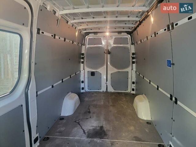 Белый Мерседес Sprinter, объемом двигателя 2 л и пробегом 80 тыс. км за 35000 $, фото 6 на Automoto.ua