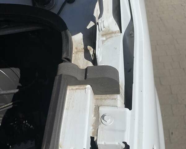 Білий Мерседес Sprinter, об'ємом двигуна 1.95 л та пробігом 243 тис. км за 30000 $, фото 35 на Automoto.ua