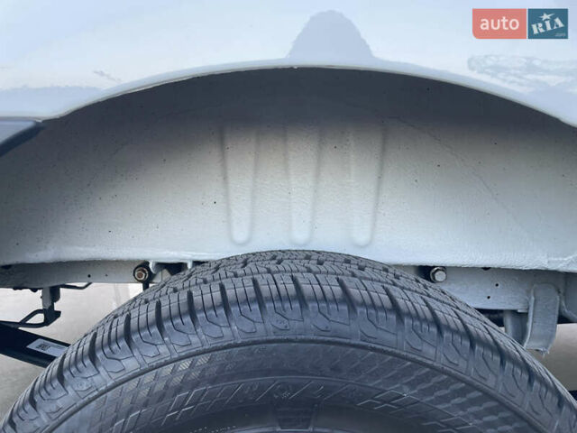 Белый Мерседес Sprinter, объемом двигателя 2 л и пробегом 155 тыс. км за 27900 $, фото 20 на Automoto.ua