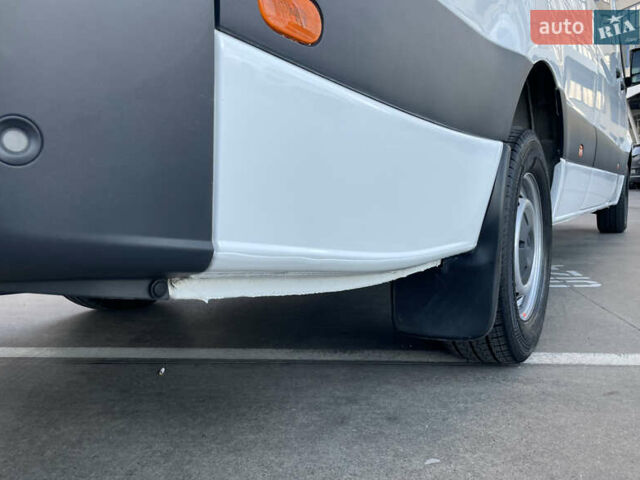 Белый Мерседес Sprinter, объемом двигателя 2 л и пробегом 155 тыс. км за 27900 $, фото 19 на Automoto.ua
