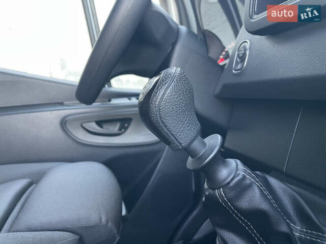 Белый Мерседес Sprinter, объемом двигателя 2 л и пробегом 155 тыс. км за 27900 $, фото 51 на Automoto.ua