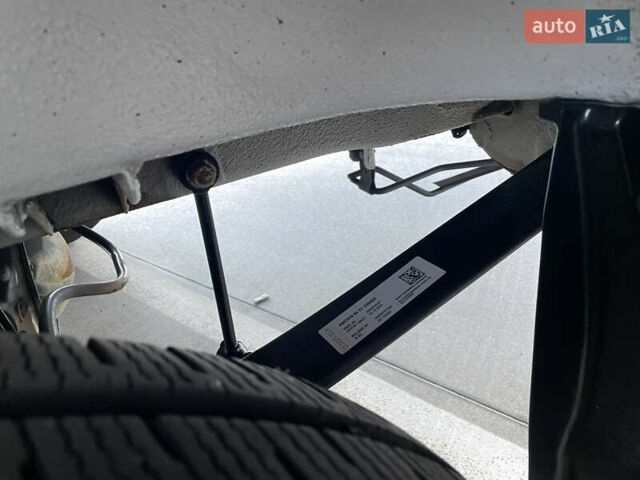 Белый Мерседес Sprinter, объемом двигателя 2 л и пробегом 155 тыс. км за 27900 $, фото 9 на Automoto.ua