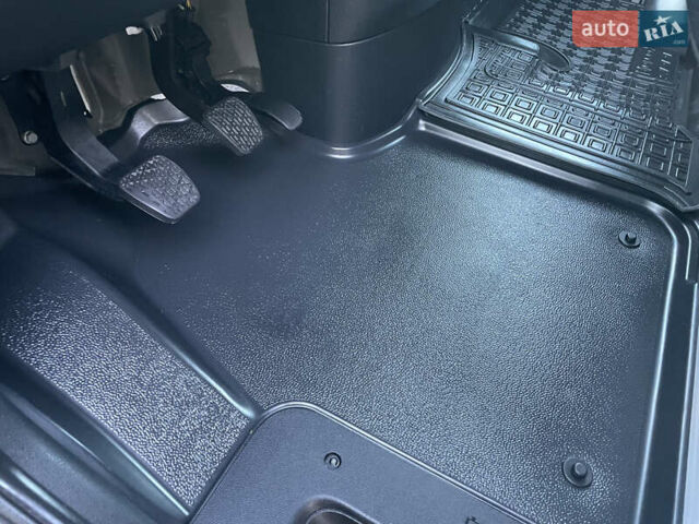 Белый Мерседес Sprinter, объемом двигателя 2 л и пробегом 155 тыс. км за 27900 $, фото 41 на Automoto.ua