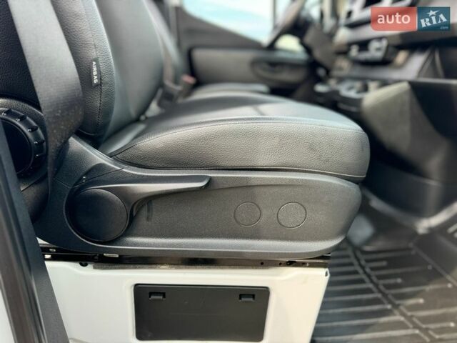 Белый Мерседес Sprinter, объемом двигателя 1.95 л и пробегом 94 тыс. км за 41500 $, фото 81 на Automoto.ua