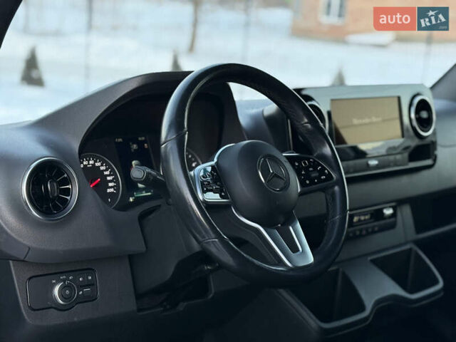 Білий Мерседес Sprinter, об'ємом двигуна 2 л та пробігом 530 тис. км за 32814 $, фото 15 на Automoto.ua