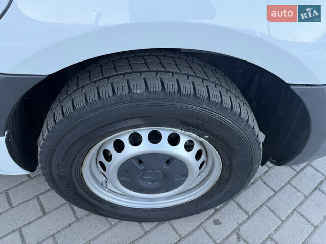 Белый Мерседес Sprinter, объемом двигателя 0 л и пробегом 79 тыс. км за 29500 $, фото 29 на Automoto.ua