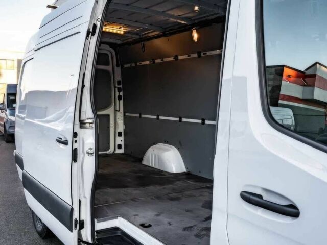 Білий Мерседес Sprinter, об'ємом двигуна 2 л та пробігом 29 тис. км за 14000 $, фото 14 на Automoto.ua