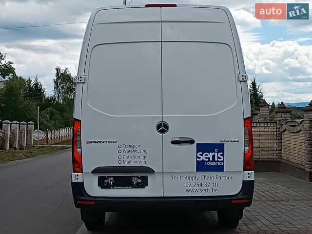 Белый Мерседес Sprinter, объемом двигателя 1.99 л и пробегом 250 тыс. км за 25950 $, фото 9 на Automoto.ua