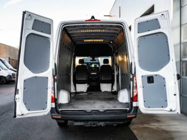 Белый Мерседес Sprinter, объемом двигателя 2 л и пробегом 11 тыс. км за 14000 $, фото 13 на Automoto.ua