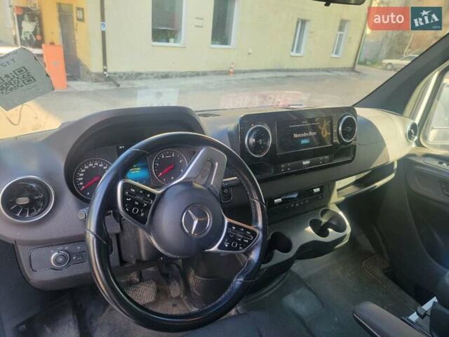 Белый Мерседес Sprinter, объемом двигателя 2 л и пробегом 80 тыс. км за 35000 $, фото 3 на Automoto.ua