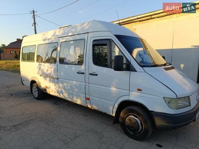 Белый Мерседес Sprinter, объемом двигателя 2.87 л и пробегом 1000 тыс. км за 8000 $, фото 11 на Automoto.ua