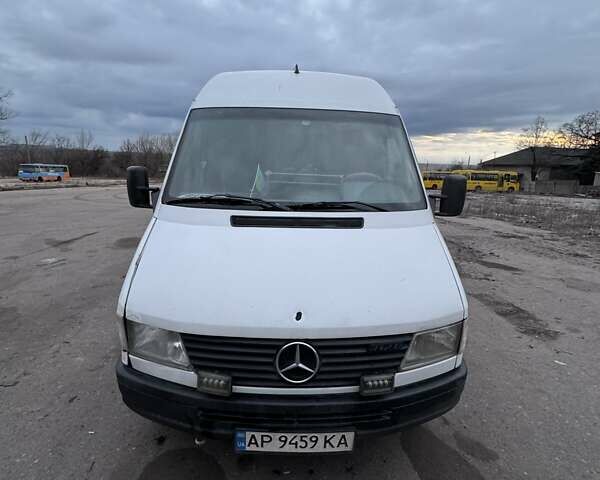 Белый Мерседес Sprinter, объемом двигателя 2.87 л и пробегом 100 тыс. км за 12000 $, фото 4 на Automoto.ua