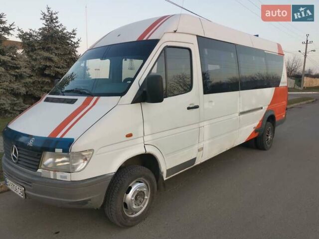 Белый Мерседес Sprinter, объемом двигателя 2.9 л и пробегом 285 тыс. км за 7500 $, фото 1 на Automoto.ua