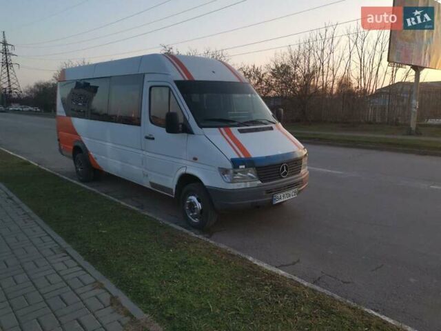 Белый Мерседес Sprinter, объемом двигателя 2.9 л и пробегом 285 тыс. км за 7500 $, фото 14 на Automoto.ua