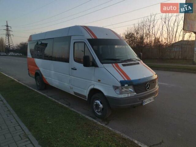 Белый Мерседес Sprinter, объемом двигателя 2.9 л и пробегом 285 тыс. км за 7500 $, фото 5 на Automoto.ua