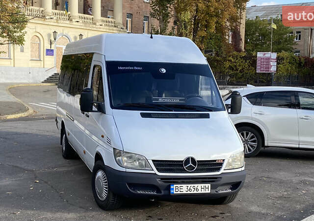 Белый Мерседес Sprinter, объемом двигателя 2.16 л и пробегом 600 тыс. км за 13200 $, фото 12 на Automoto.ua