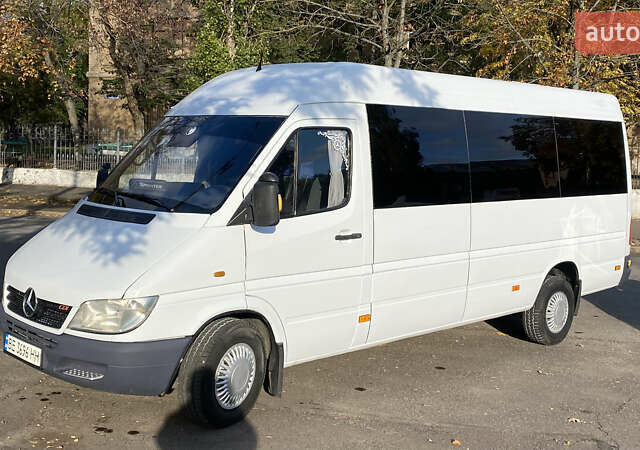 Белый Мерседес Sprinter, объемом двигателя 2.16 л и пробегом 600 тыс. км за 12500 $, фото 10 на Automoto.ua