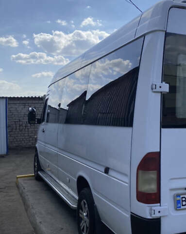 Белый Мерседес Sprinter, объемом двигателя 2.9 л и пробегом 170 тыс. км за 12300 $, фото 3 на Automoto.ua
