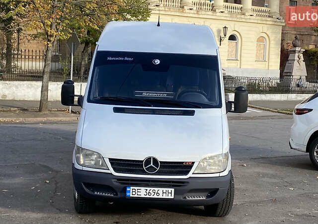 Белый Мерседес Sprinter, объемом двигателя 2.16 л и пробегом 600 тыс. км за 12500 $, фото 7 на Automoto.ua
