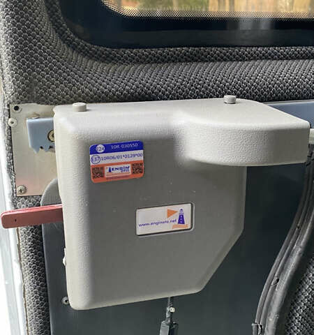 Белый Мерседес Sprinter, объемом двигателя 2.16 л и пробегом 600 тыс. км за 12500 $, фото 26 на Automoto.ua