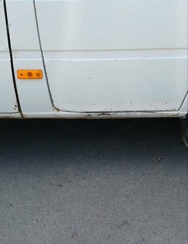 Белый Мерседес Sprinter, объемом двигателя 2.2 л и пробегом 100 тыс. км за 7000 $, фото 12 на Automoto.ua
