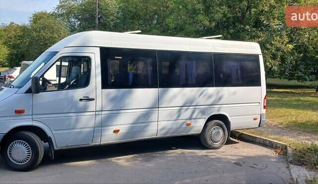 Белый Мерседес Sprinter, объемом двигателя 2.2 л и пробегом 100 тыс. км за 7000 $, фото 9 на Automoto.ua
