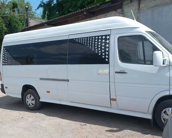 Белый Мерседес Sprinter, объемом двигателя 2.15 л и пробегом 500 тыс. км за 8500 $, фото 9 на Automoto.ua