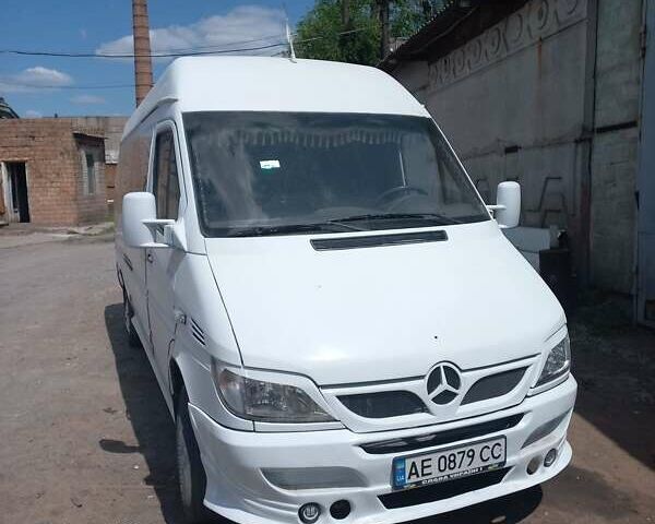 Белый Мерседес Sprinter, объемом двигателя 2.15 л и пробегом 500 тыс. км за 8500 $, фото 10 на Automoto.ua