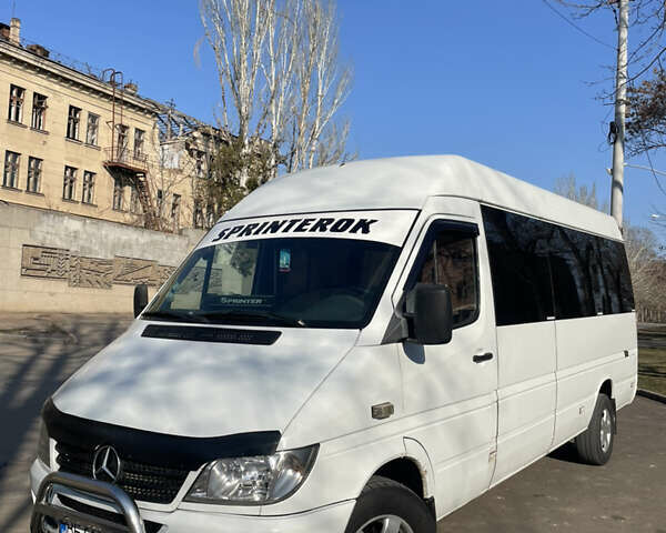 Білий Мерседес Sprinter, об'ємом двигуна 2.15 л та пробігом 292 тис. км за 7999 $, фото 6 на Automoto.ua