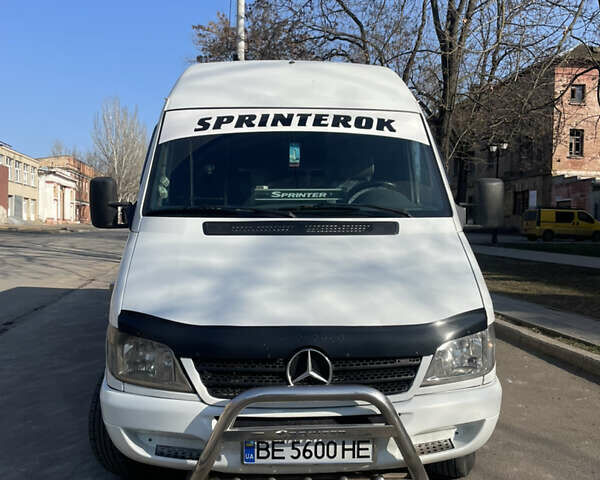 Білий Мерседес Sprinter, об'ємом двигуна 2.15 л та пробігом 292 тис. км за 7999 $, фото 2 на Automoto.ua