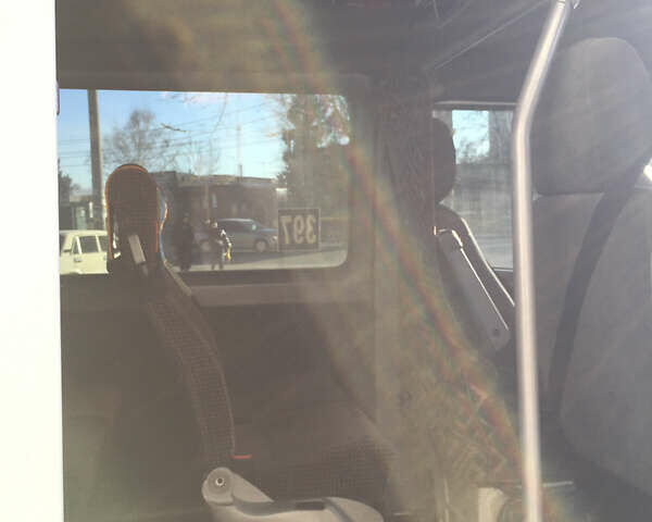 Белый Мерседес Sprinter, объемом двигателя 2.69 л и пробегом 170 тыс. км за 14500 $, фото 8 на Automoto.ua