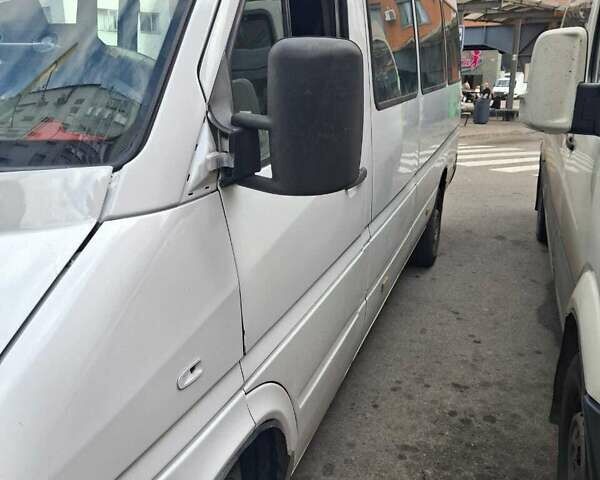 Белый Мерседес Sprinter, объемом двигателя 0.25 л и пробегом 150 тыс. км за 9300 $, фото 3 на Automoto.ua