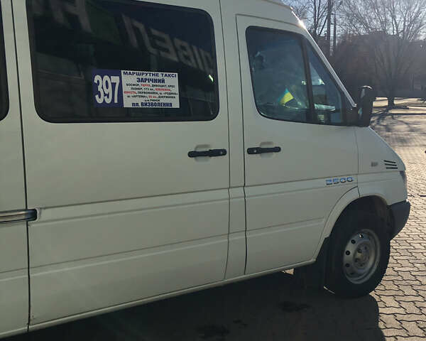 Белый Мерседес Sprinter, объемом двигателя 2.69 л и пробегом 170 тыс. км за 14500 $, фото 14 на Automoto.ua