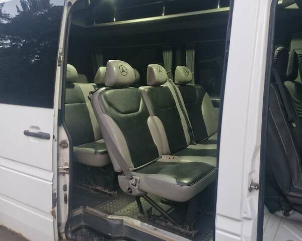 Белый Мерседес Sprinter, объемом двигателя 2.69 л и пробегом 850 тыс. км за 13500 $, фото 37 на Automoto.ua