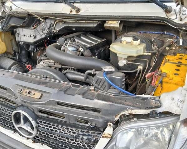Білий Мерседес Sprinter, об'ємом двигуна 2.15 л та пробігом 300 тис. км за 8900 $, фото 10 на Automoto.ua