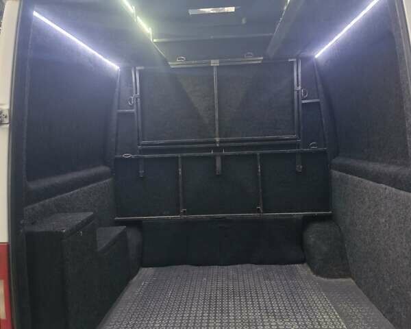 Белый Мерседес Sprinter, объемом двигателя 2.69 л и пробегом 850 тыс. км за 13500 $, фото 19 на Automoto.ua