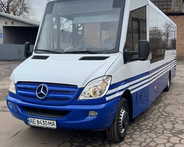 Белый Мерседес Sprinter, объемом двигателя 2.14 л и пробегом 600 тыс. км за 28000 $, фото 2 на Automoto.ua