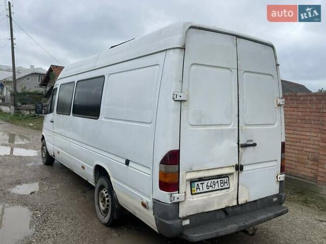Белый Мерседес Sprinter, объемом двигателя 2.87 л и пробегом 500 тыс. км за 5300 $, фото 8 на Automoto.ua